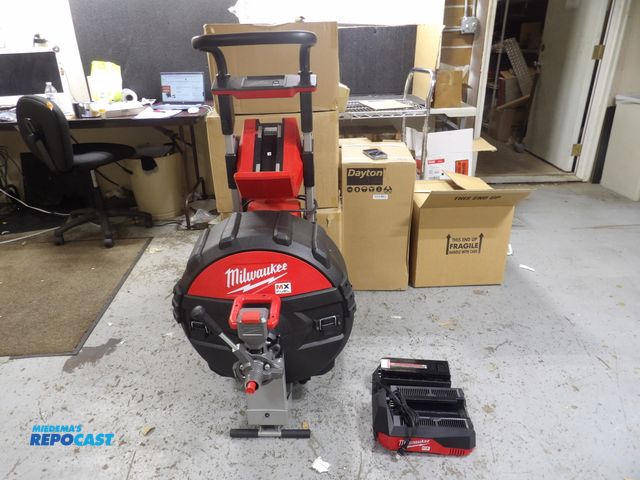 Lot 2-53894 - new milwaukee; sewer drum kit, head kit an cable, cordless 3" min. pipe sia. 6" max., 7 cutters and ...
