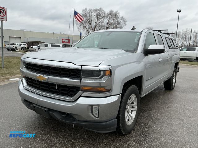 Lot 2-65427 - 2018 Chevrolet Silverado 1500 LT Double Cab Standard Box Pickup Truck 4x4