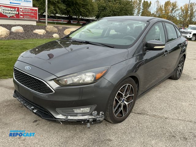 Lot 2-41227 - 2018 Ford Focus SEL Sedan FWD