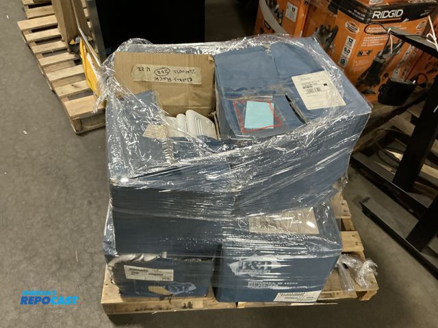 Lot 2-67983 - Skid Lot of B&amp;B Towel Bar and Titus S1 Covers