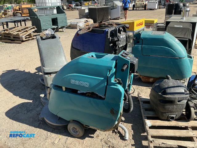 Lot 2-75302 - Lot of (4) various Floor Scrubbers