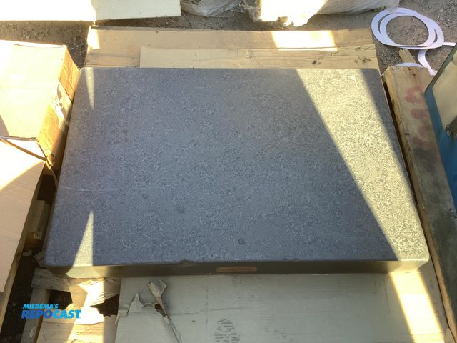 Lot 2-34808 - DoALL Granite Surface Plate, slightly chipped