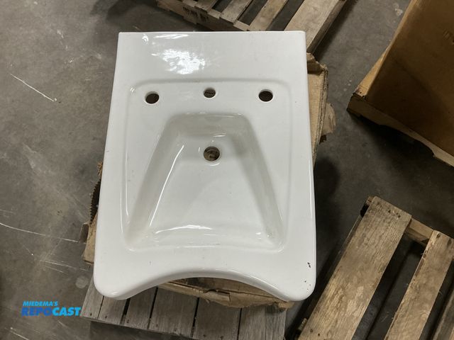 Lot 2-27357 - (3) Kohler ADA Compliant Wall Mount Hand Sinks (New – Old Stock)