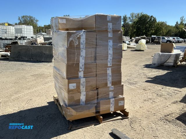 Lot 2-12237 - (15) boxes of Alumacraft Boat live well hose kits Kit for Dominator 175 CS &amp; Sport P/N 023900032...