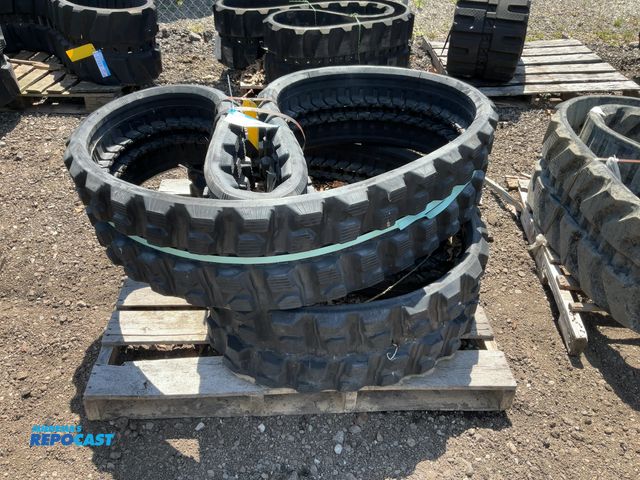 Lot 2-91979 - Set of (2) Camsoplast Rubber Skid Steer Tracks 300 X 55 X 85 Skid Steer