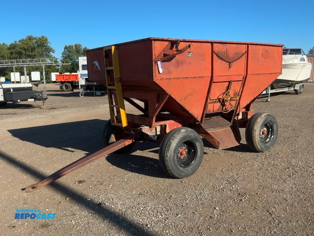 Lot 2-30951 - J&amp;M Gravity Wagon, 7' Wide x 10' Long Gravity Box with Side Discharge, Kory 8-Ton Running Gear w...