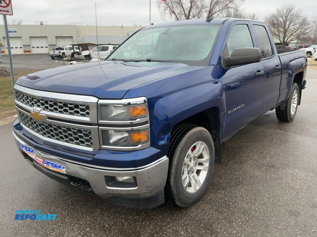 Lot 2-43655 - 2014 Chevrolet Silverado 1500 LT Double Cab Standard Box Pickup Truck 4x4