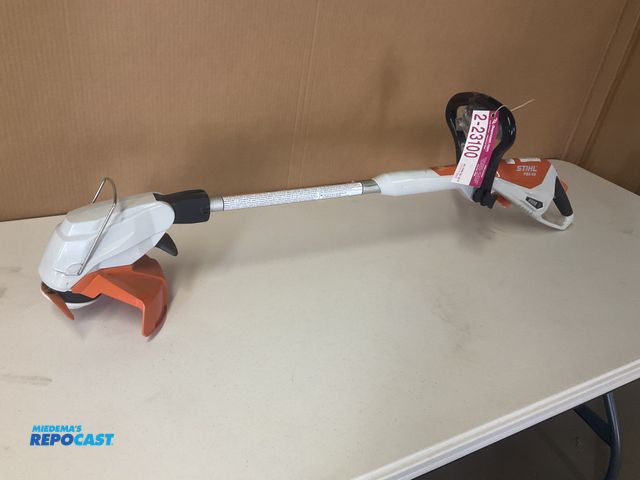 Lot 2-23100 - New Stihl FSA 45 Cordless Electric String Trimmer