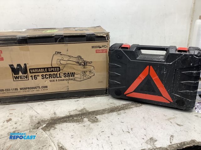 Lot 2-94971 - wen variable speed 16” scroll saw, and VEVOR car jack and electric jump box.