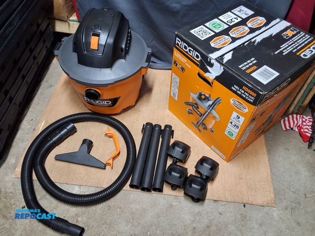 Lot 2-96011 - RIDGID 9 GALLON WET/DRY VACUUM, WORKS
