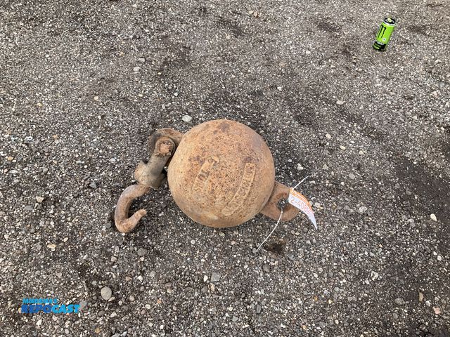 Lot 2-40895 - McKissick 5 ton headache ball for a crane, used