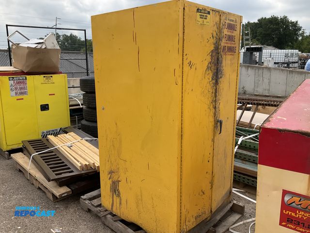 Lot 2-10390 - Metal storage box for flammable liquids 34” x 34” x 65”