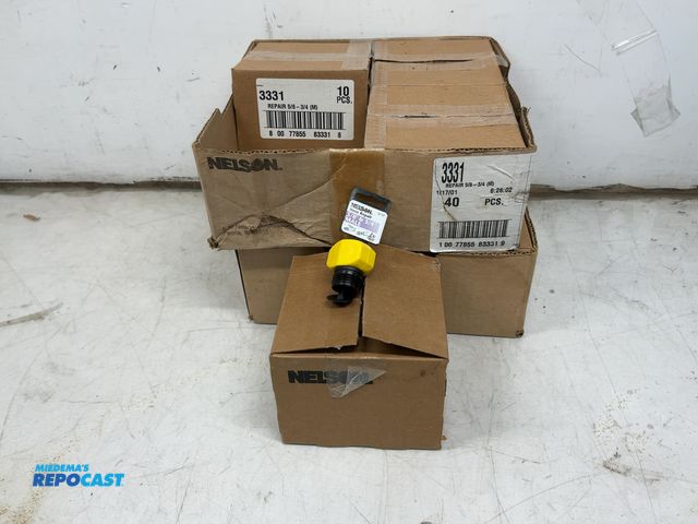 Lot 2-96942 - (2) Boxes of New 5/8" &amp; 3/4" male hose repair ends - 40 ends per box (80 total)