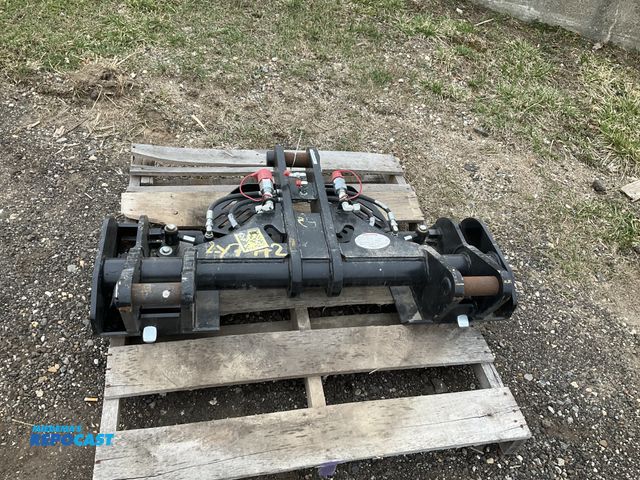 Lot 2-42322 - Wain Roy Hydraulic Skid Steer Quick Coupler Adapter, Fits Yanmar V8 or Terex TL80 Compact Wheel Load...