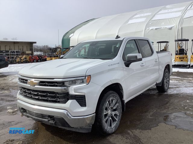 Lot 2-61023 - 2023 Chevrolet Silverado LT-L Crew Cab Standard Box Pickup Truck 4x4
