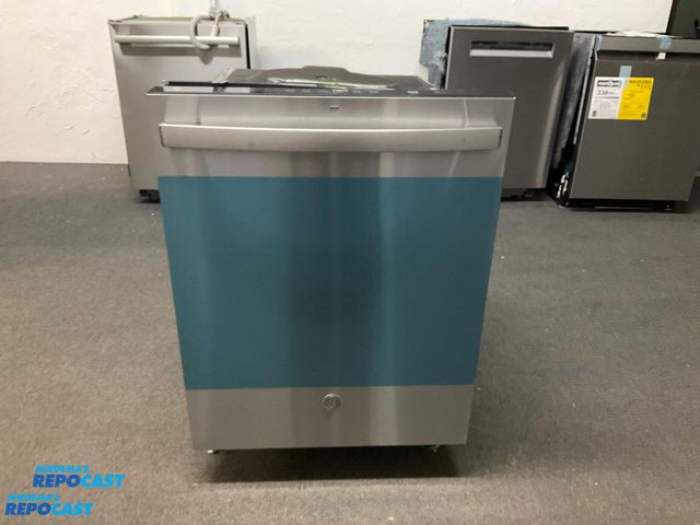 Lot 2-61031 - Scratch & Dent GE GDT650SYV2FS Dishwasher