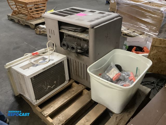 Lot 2-32691 - Skid lot of assorted items including: Hayward H200 H-series natural gas pool heater, Frigidaire elec...