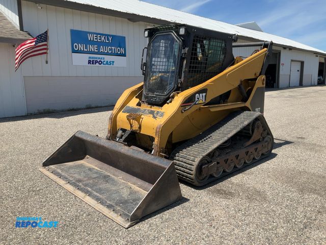 Lot 2-61386 - Caterpillar 287 Multi Terrain Loader Skid Steer