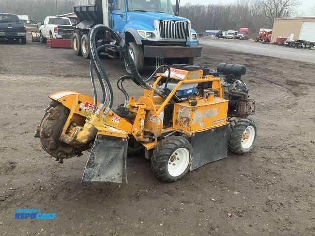 Lot 2-33648 - 2017 Bandit 2250R Stump Grinder