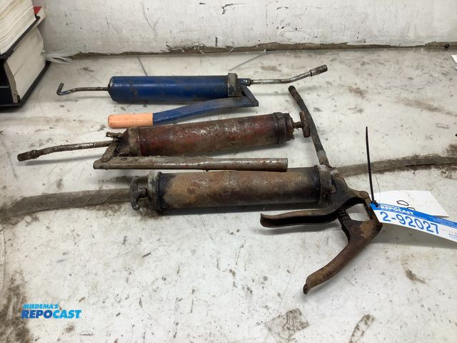 Lot 2-92027 - Lot of (3) Grease Guns