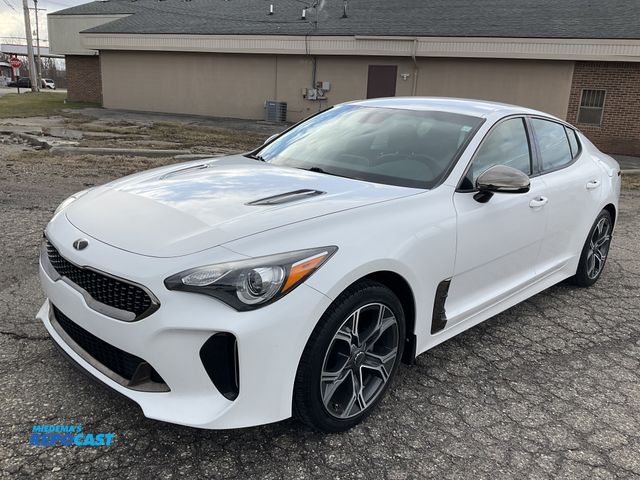 Lot 2-32485 - 2020 Kia Stinger GT-Line AWD Sedan AWD