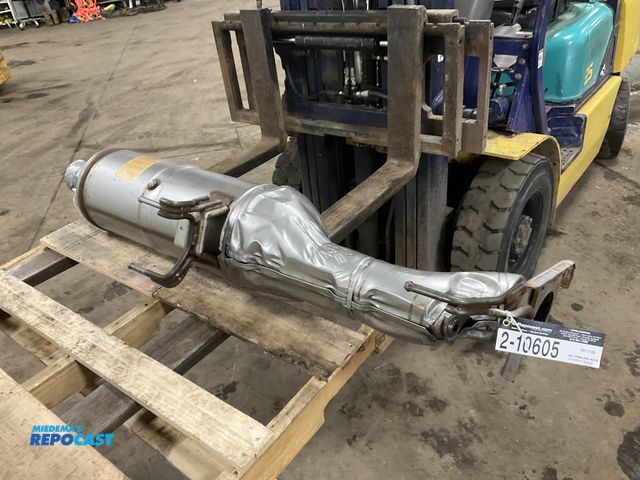 Lot 2-10605 - 2012-2018 Dodge Ram 2500/3500 diesel catalytic converter