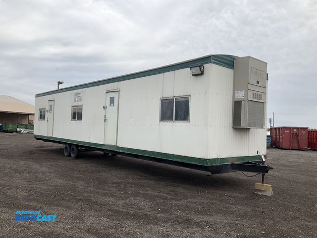 Lot 2-43098 - 1998 WILLIAMS SCOTSMAN 46’ Tandem Axle Job-site Trailer