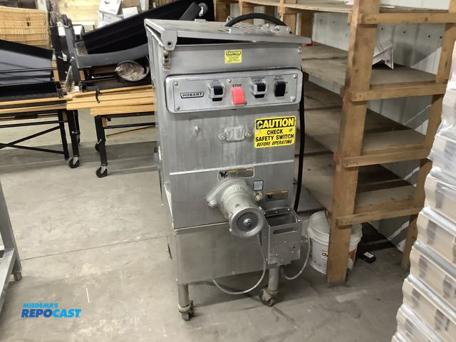 Lot 2-23897 - Hobart commercial food preparing machine with foot pedal, model 4246 HD, S/N: 27-1066-955, 208v 3pha...