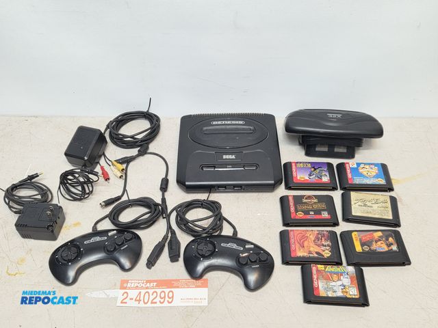 Lot 2-40299 - SEGA Genesis video game system.