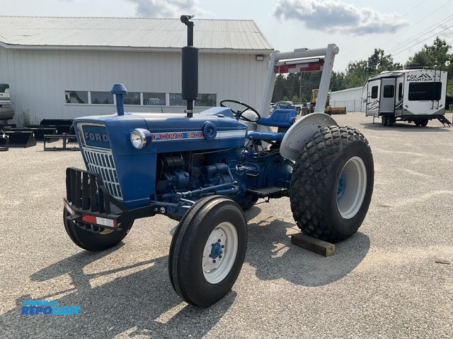Lot 2-61978 - 1972 Ford 3000 Tractor