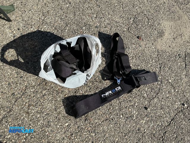 Lot 2-75336 - NRG Innovation seatbelts for race car