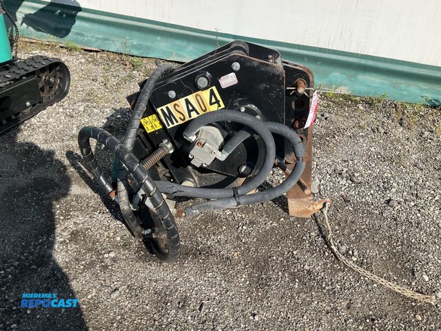 Lot 2-71246 - 2012 TORO DINGO VIBRATORY PLOW Bolt On Hydraulic Powered