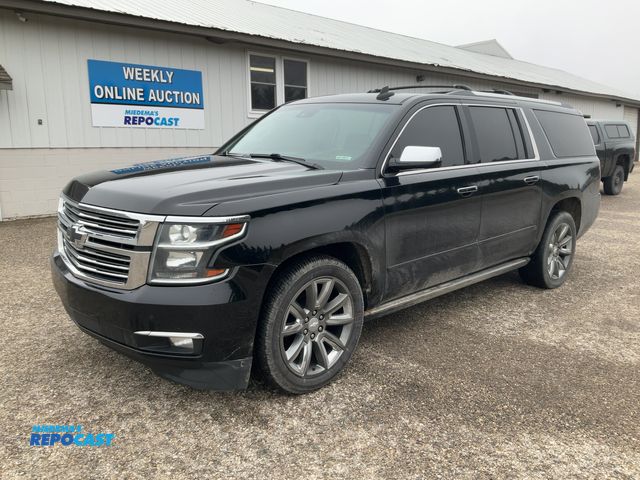 Lot 2-61159 - 2015 Chevrolet Suburban LTZ 1500 4WD SUV 4x4