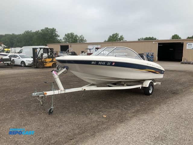Lot 2-21461 - 2001 Bayliner 1600 CF 16ft 1in Open Bow Boat