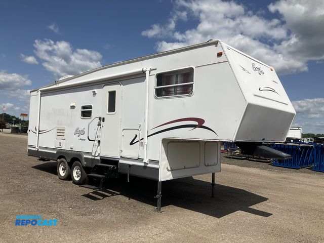 Lot 2-30544 - 2003 Jayco Eagle 277 5th Wheel Travel Trailer