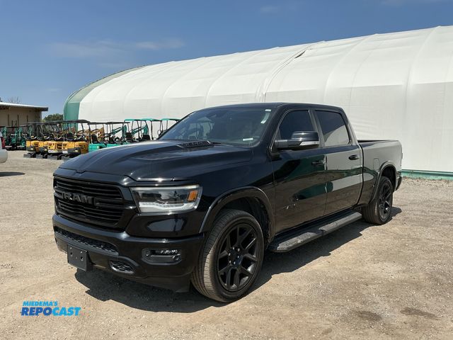 Lot 2-10571 - 2022 Ram 1500 Laramie Crew Cab LWB 4WD Crew Cab Standard Box Pickup Truck 4x4