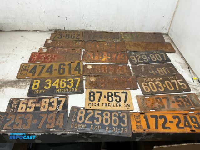 Lot 2-74489 - Lot of (23) Old Vintage Michigan License Plates