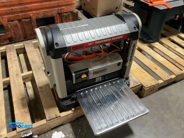 Lot 2-18613 - Ridgid 13” thickness planer high performance