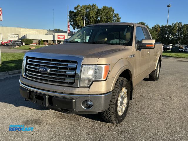 Lot 2-33401 - 2014 Ford F-150 Lariat Extended Cab Standard Box Pickup Truck 4x4