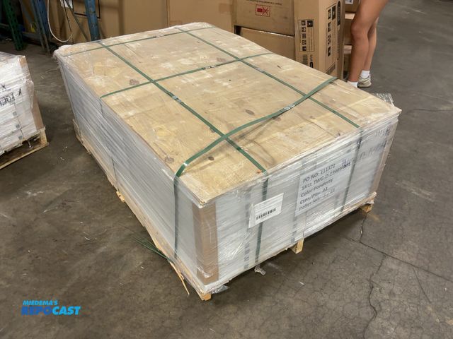 Lot 2-27277 - Skid of (44) Boxes of Ponderay TWG-D-18401-D01 Rigid Core 6mm x 20mil Hardwood Flooring, 22.38 sq. f...