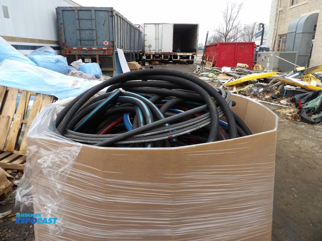 Lot 2-53007 - pallet/Gaylord of new asst. hydraulic hoses, various length, sizes, &amp; PSI