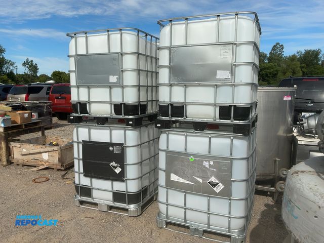Lot 2-95075 - Lot of (4) 1000L ibc totes
