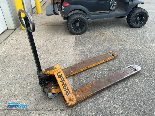 Lot 2-18521 - Liftrite pallet jack, 5,000lb max