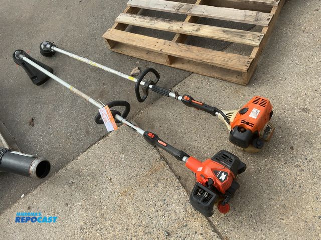 Lot 2-42302 - Lot of (1) Stihl FS100RX String Trimmer and (1) Echo SRM-2620 String Trimmer, both run and work