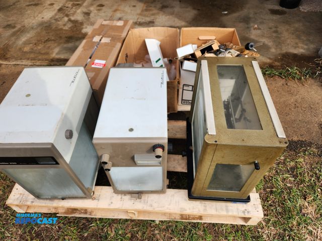 Lot 2-10029 - Lot of (1) Skid of Science Laboratory Equipment. Includes (3) Mettler Balances / Scales, Lab Glasswa...