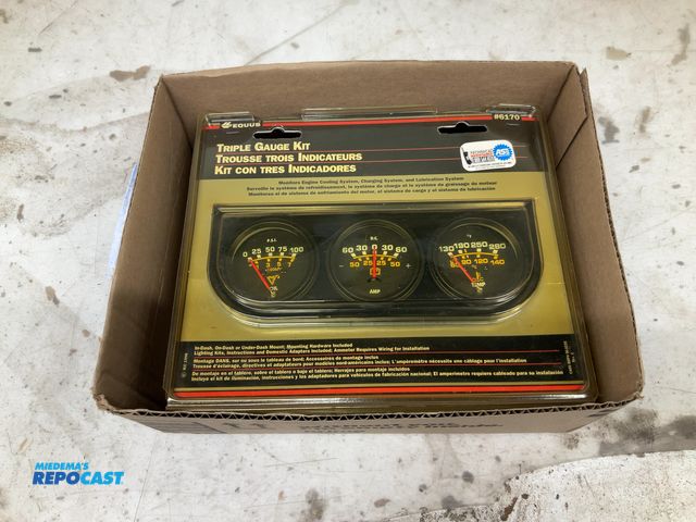 Lot 2-33891 - equus #6170 triple gauge kit,