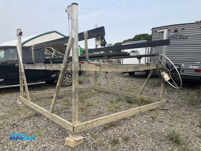Lot 2-10578 - Shore Station SSV24120 Vertical Boat lift, Max Load capacity 2400 lbs, width 120", length 123", lift...