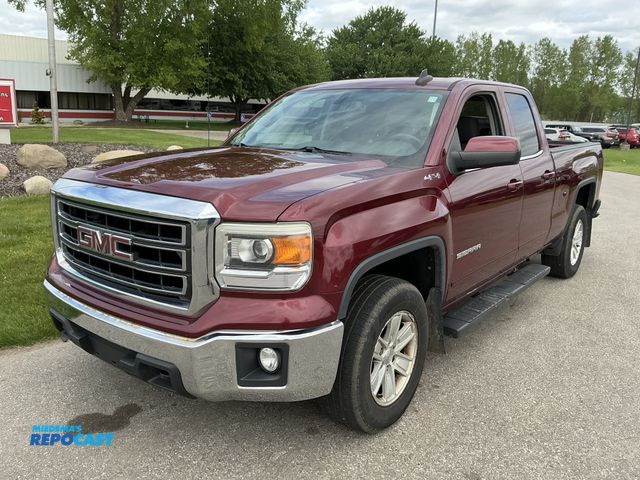 Lot 2-40981 - 2015 GMC Sierra 1500 SLE Double Cab Standard Box Pickup Truck 4x4