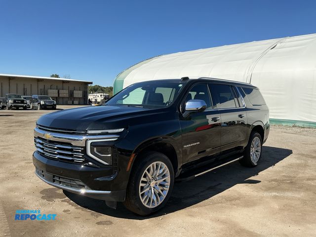Lot 2-31460 - 2025 Chevrolet Suburban Premier 4WD SUV 4x4