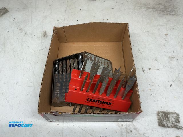 Lot 2-11087 - Lot of Drill bits. (1) 29 piece steel cutting and (1) Craftsman wood cutting